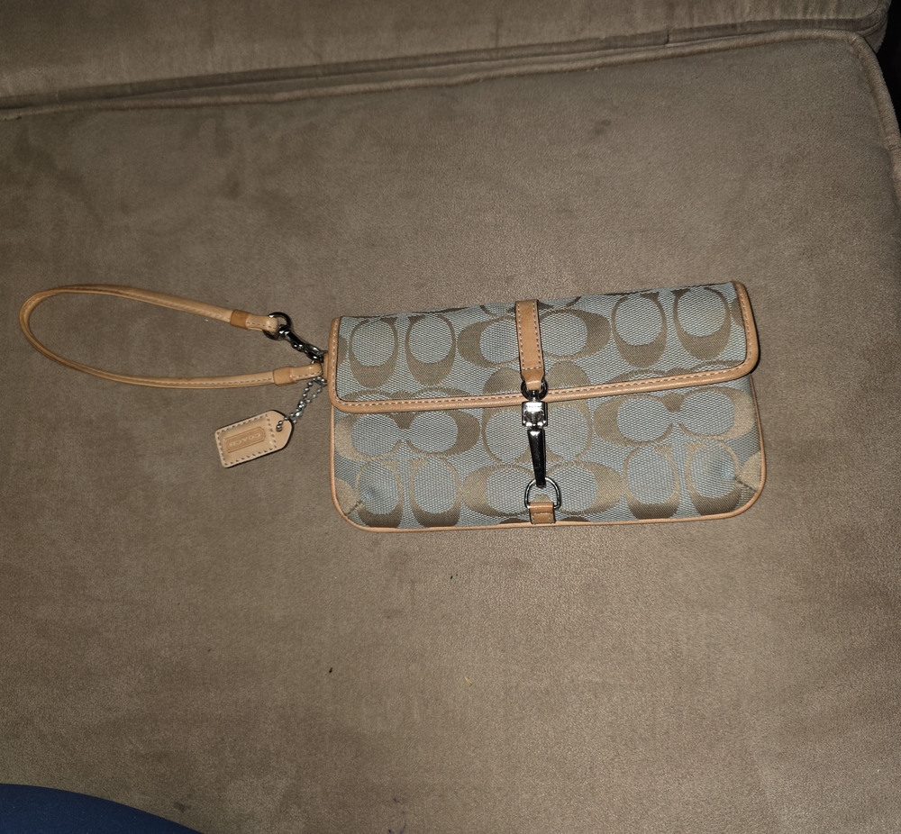 Coach Signature Demi Clip Wristlet Lt Blue/khaki With Vachetta Leather Trim Y2K